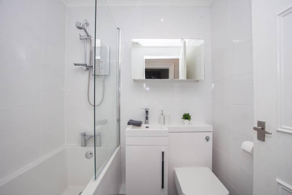 The Warwick Apartment Greenock Luaran gambar